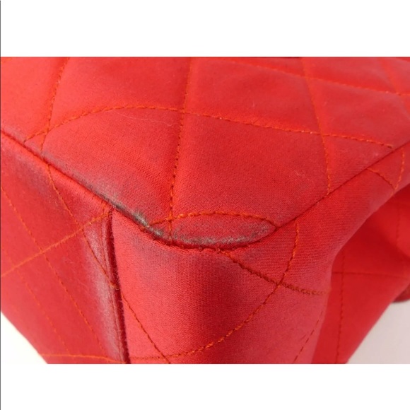 CHANEL vintage red satan classic canvas maxi bag - Picture 4 of 8